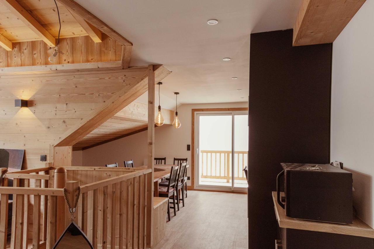 Le Chenaillet, duplex au pied des pistes et spa Montgenèvre Extérieur photo