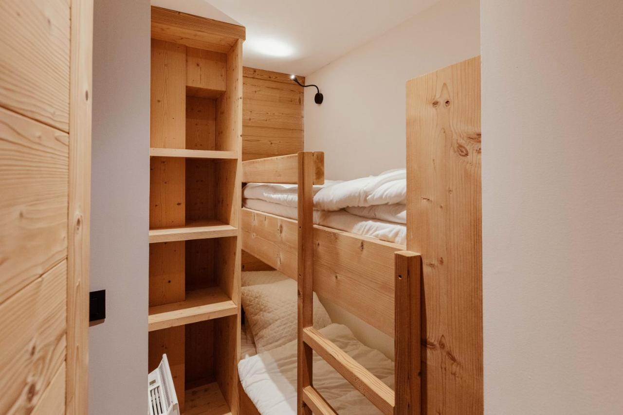 Le Chenaillet, duplex au pied des pistes et spa Montgenèvre Extérieur photo
